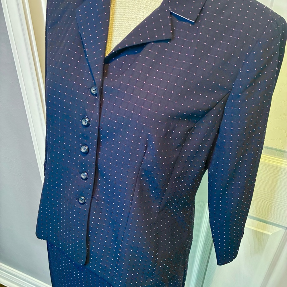 Perceptions Navy Blue Blazer With Subtle Pattern - image 1